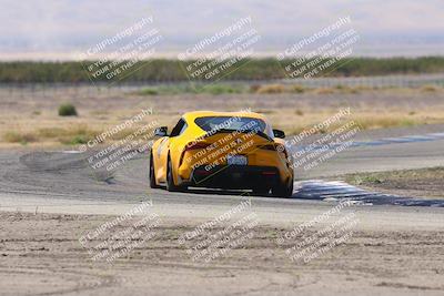 media/Oct-04-2025-OnGrid (Sat) [[44bd565ffa]]/Green Group/Grapevine/